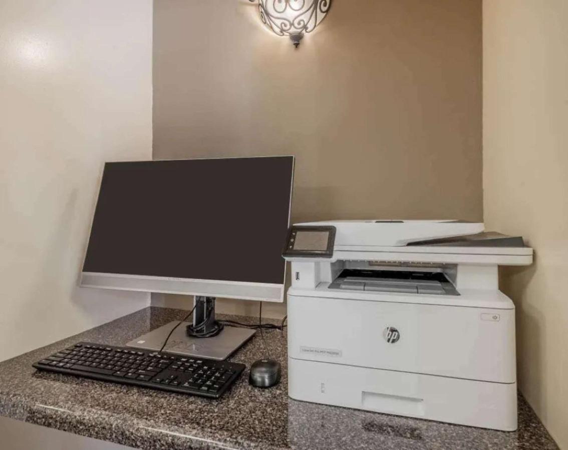 Sonesta Simply Suites St Louis Earth City Екстер'єр фото