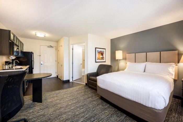 Sonesta Simply Suites St Louis Earth City Номер фото