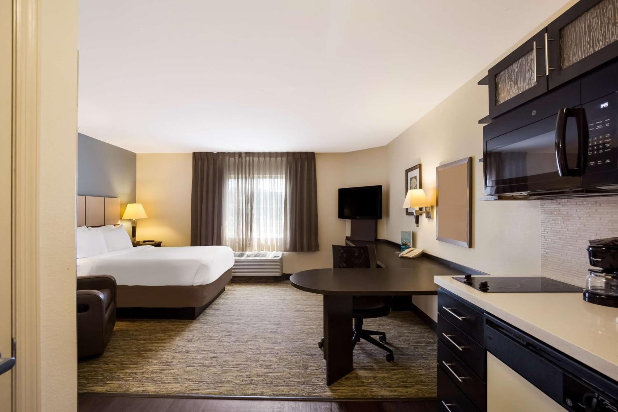 Sonesta Simply Suites St Louis Earth City Екстер'єр фото