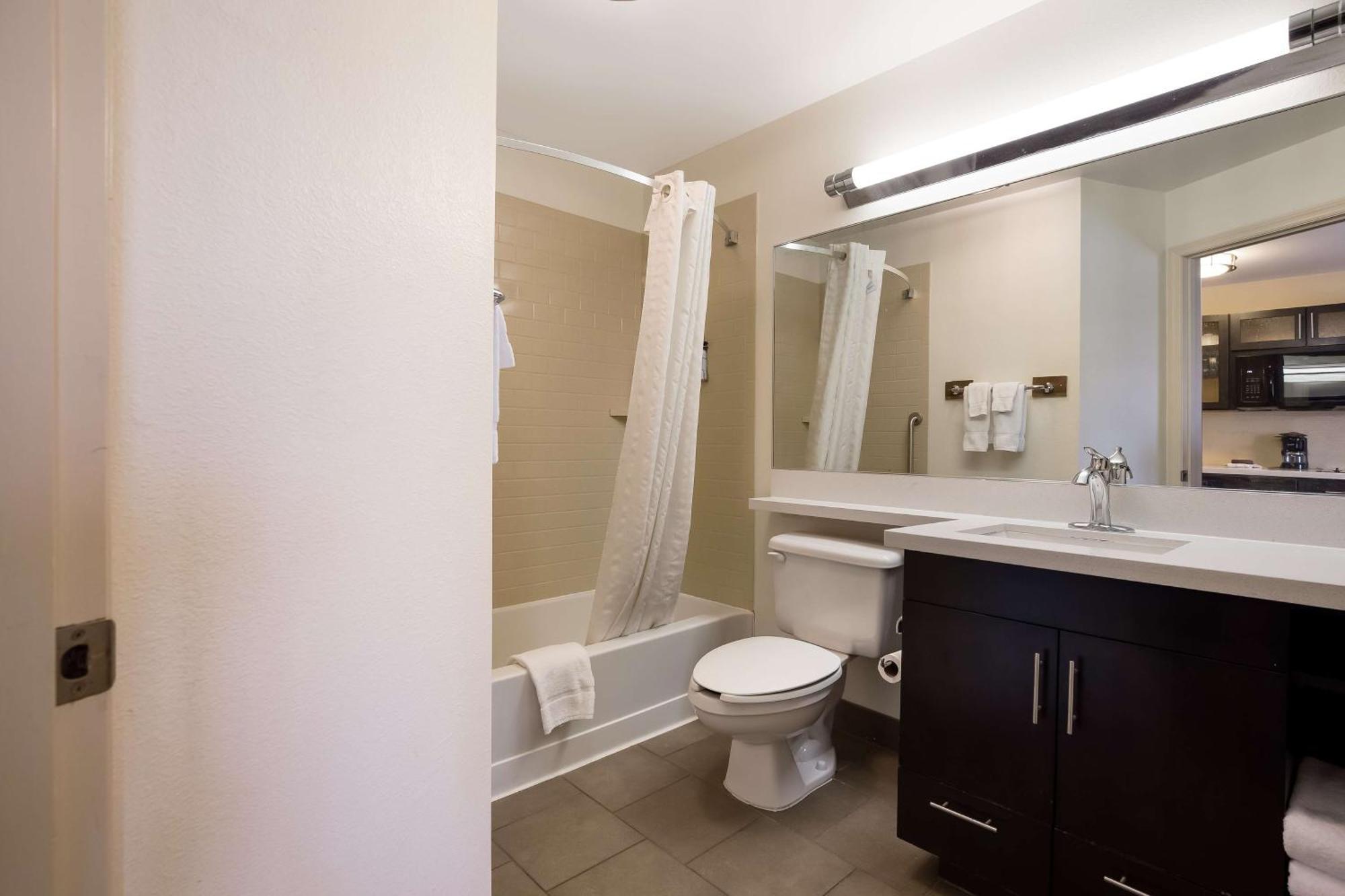 Sonesta Simply Suites St Louis Earth City Екстер'єр фото