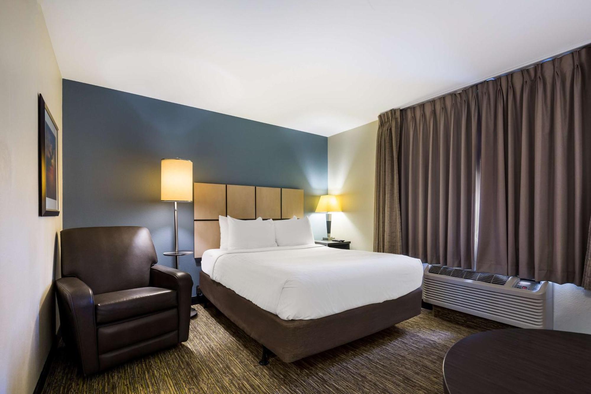 Sonesta Simply Suites St Louis Earth City Екстер'єр фото