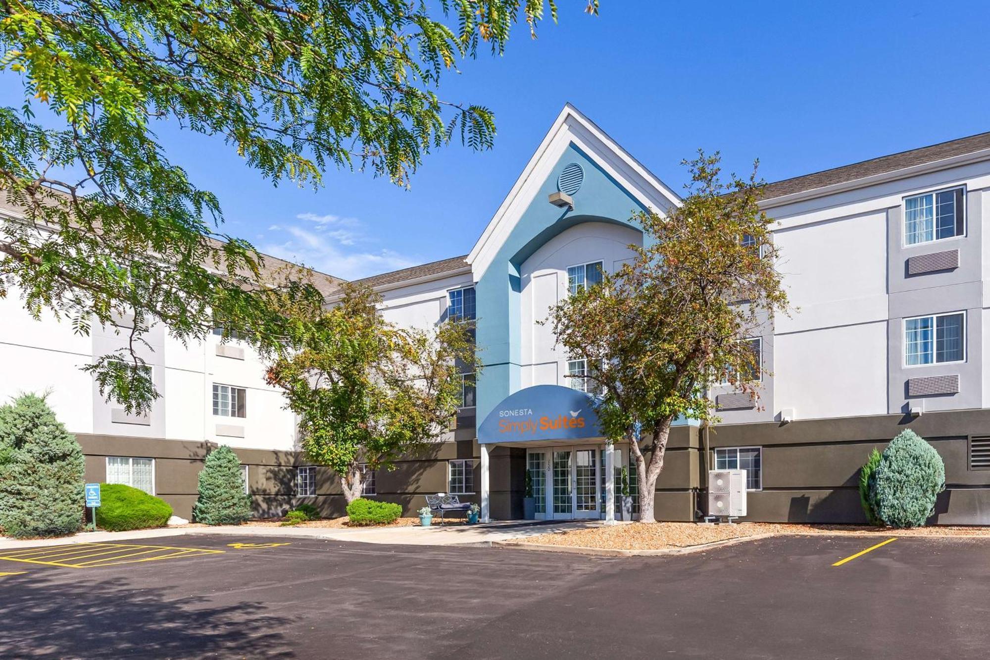 Sonesta Simply Suites St Louis Earth City Екстер'єр фото