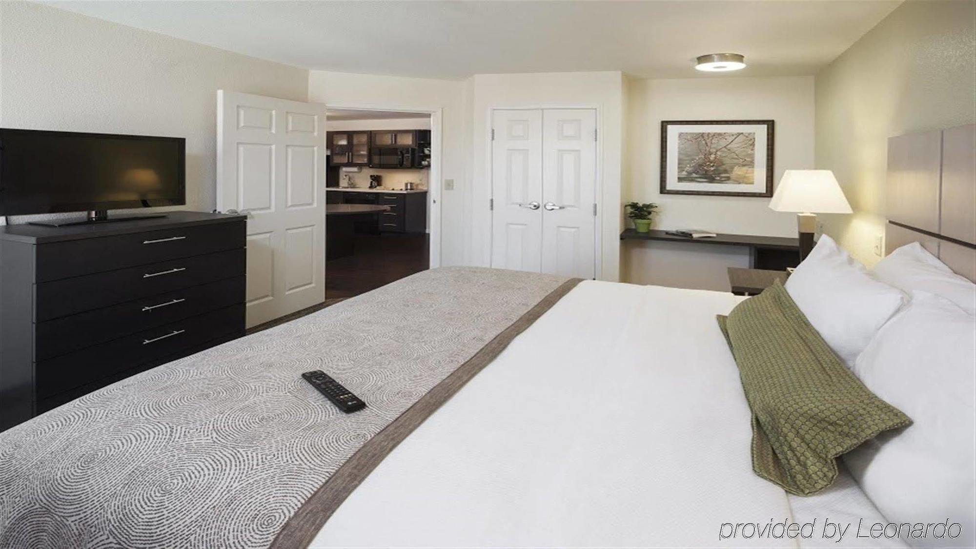 Sonesta Simply Suites St Louis Earth City Екстер'єр фото